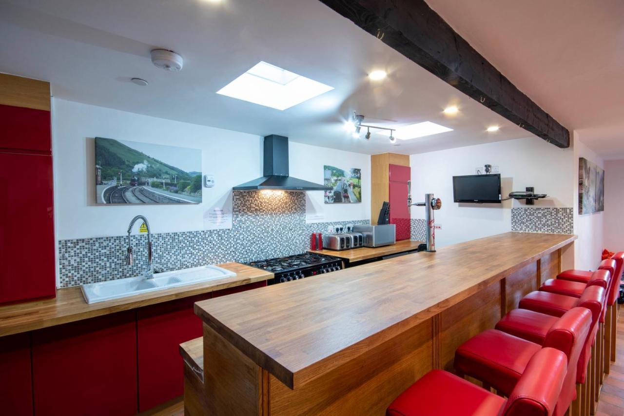 Welsh Row House Leilighet Llandegla Eksteriør bilde