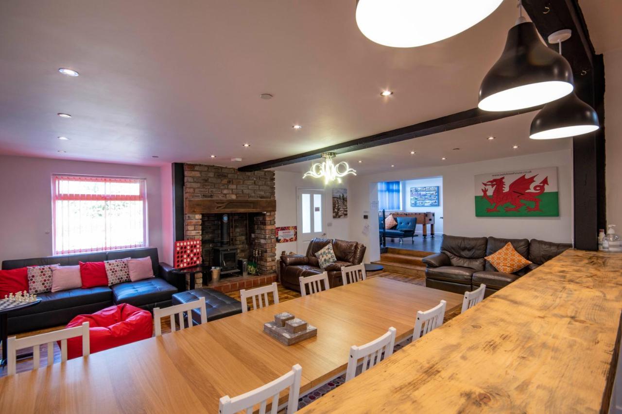 Welsh Row House Leilighet Llandegla Eksteriør bilde