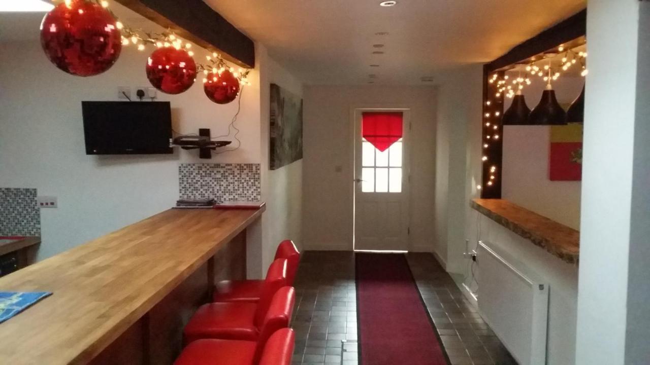 Welsh Row House Leilighet Llandegla Eksteriør bilde