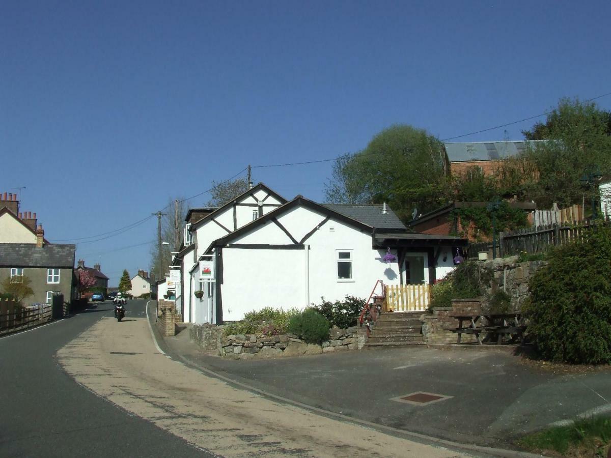 Welsh Row House Leilighet Llandegla Eksteriør bilde